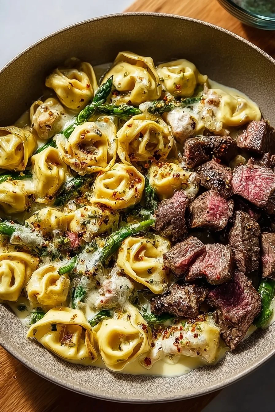 Garlic Steak & Cheese-Filled Tortellini Skillet Bliss